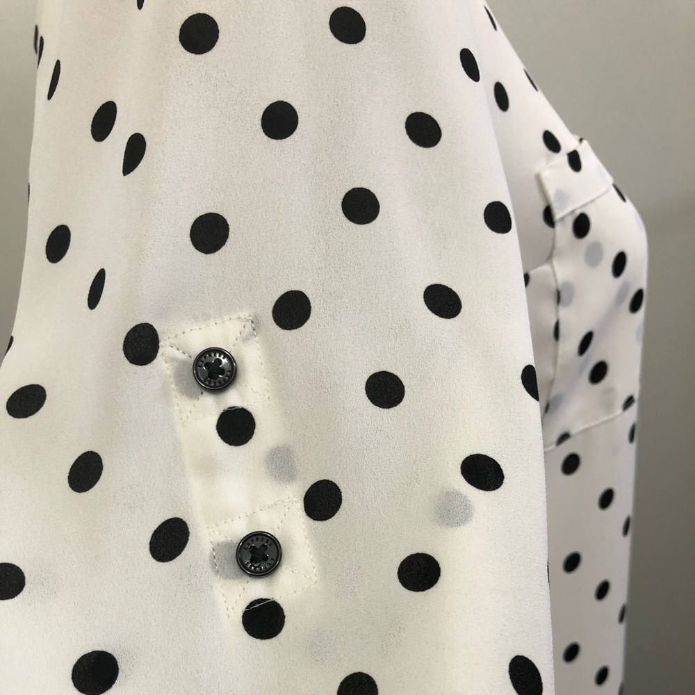 Express Blouse - Picture 2 of 4